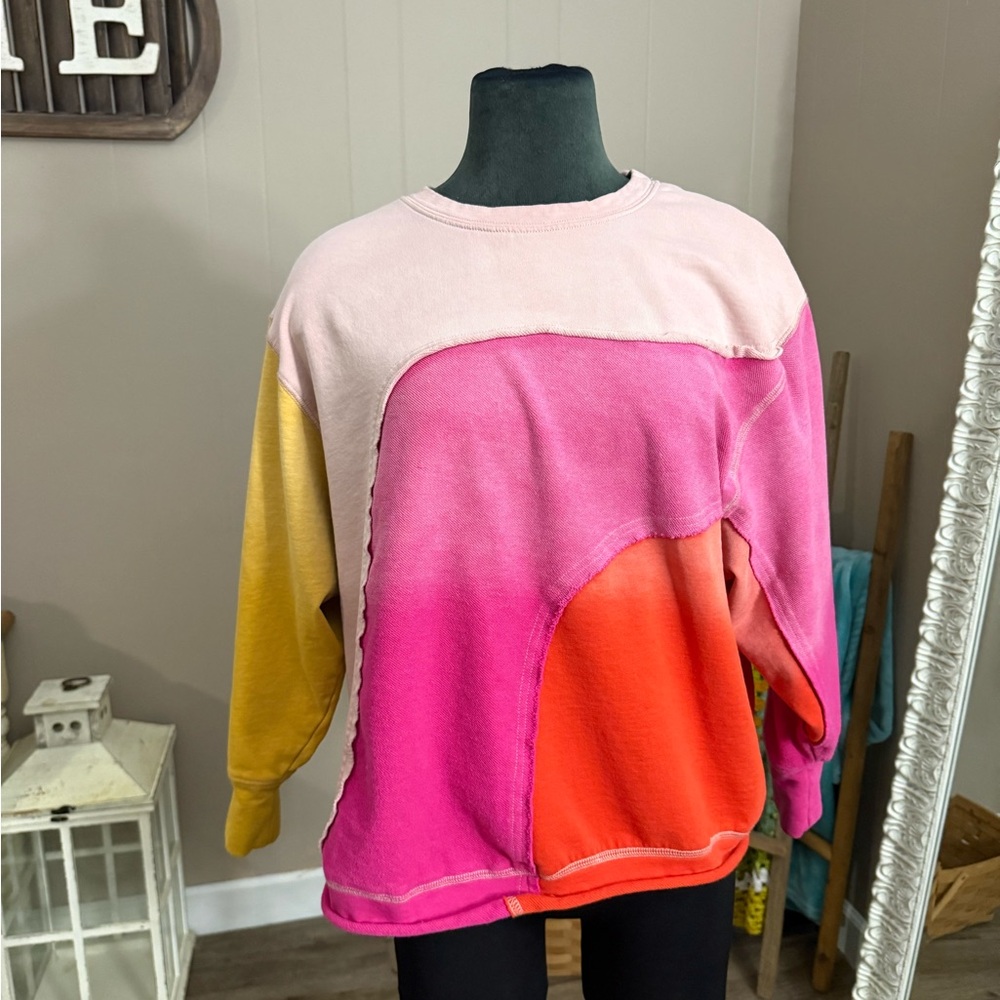 Vernacular • Wave Color Block Sweatshirt - Picture 8 of 12